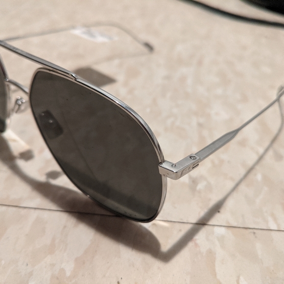 Saint Laurent SL192T - Picture 2 of 3